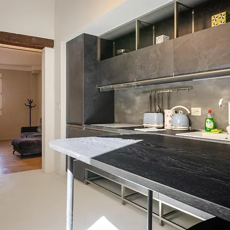 Luxury 2bed In Location 公寓